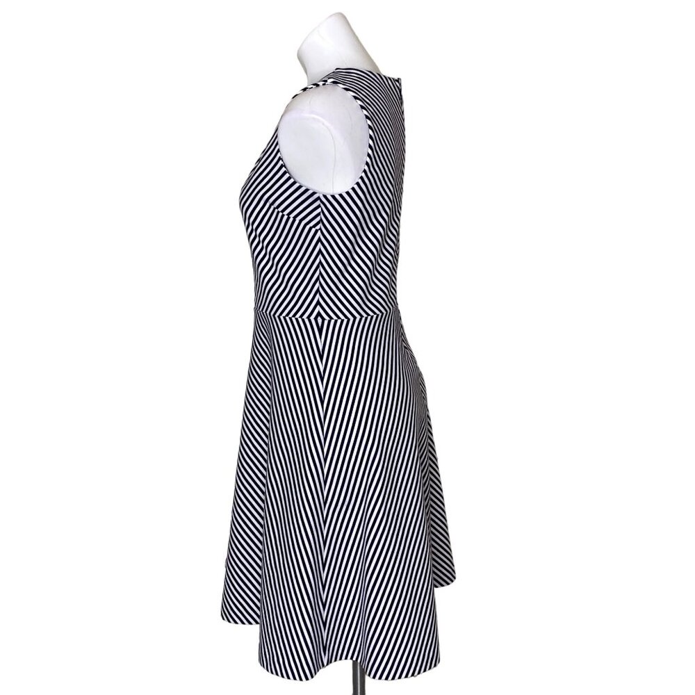 Talbots Women's Edie Knit Stripe A-Line Dress, Black & White V-Neck Size M - Picture 7 of 10